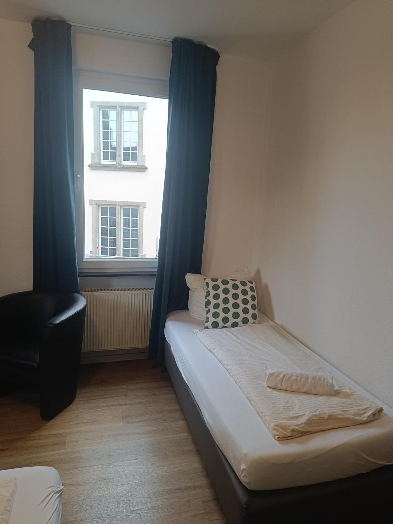 Vegas Hotel Bonn Eksteriør billede